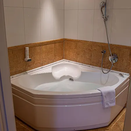 Hotel Heitzmann - Hotel&rooftop Zell am See